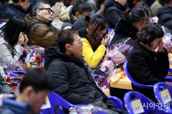 Su co san khau kinh hoang cua nghe si.